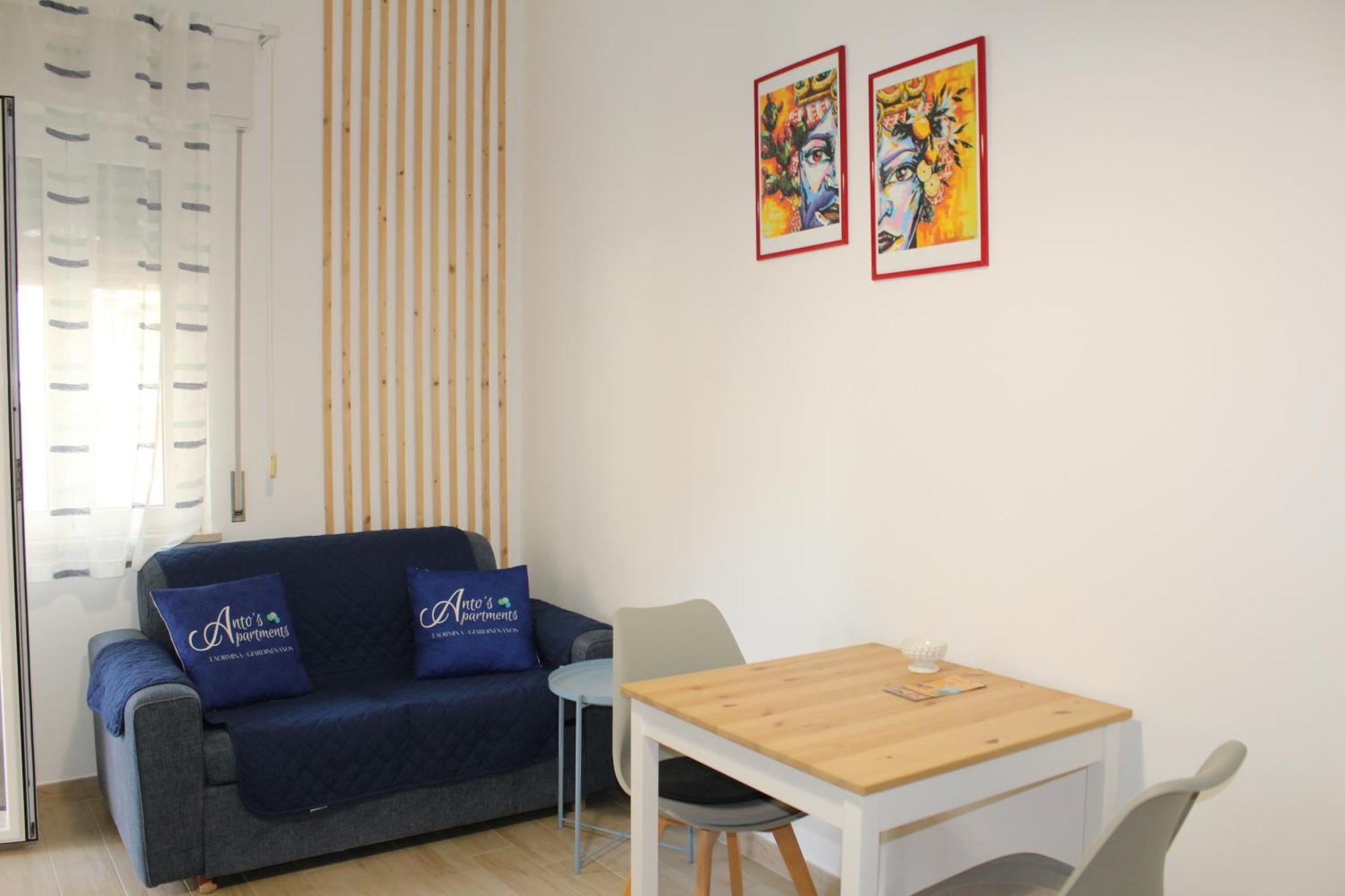 Anto'S Apartment - Giardini Naxos Exteriör bild